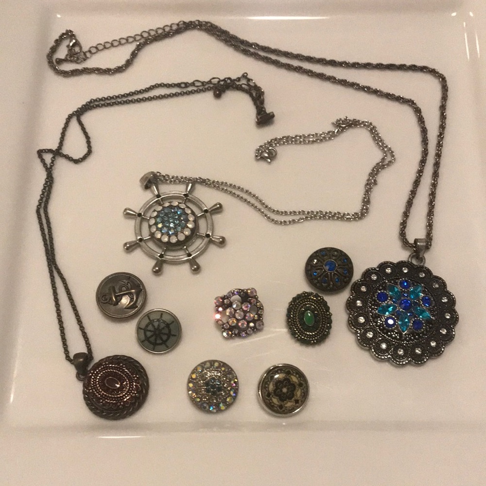Lot of Ginger Snap Necklaces and Snaps